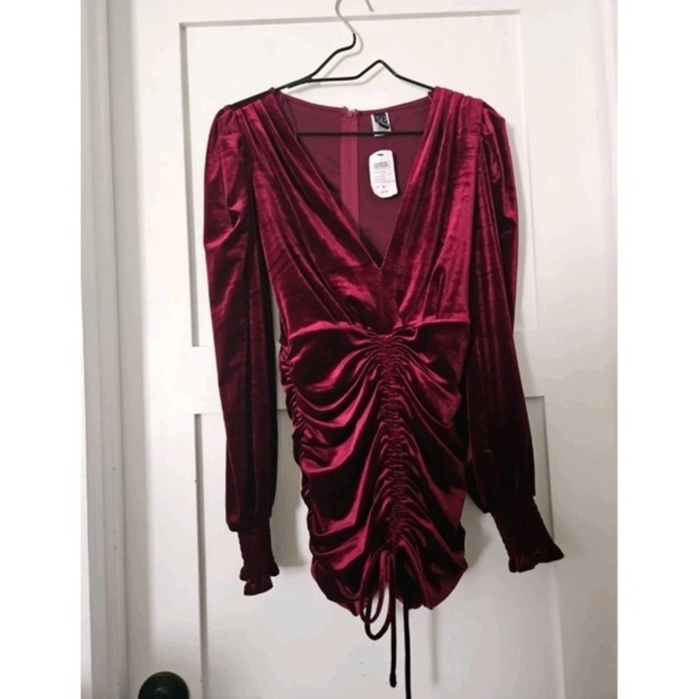 Windsor Burgundy Velvet Long Sleeve Ruched Mini Dress NWT Size Medium M